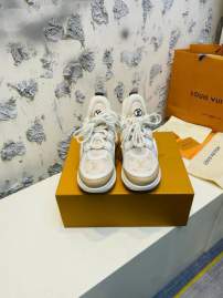 Picture of Louis Vuitton Shoes _SKULVsz35-405cmmnf054917784